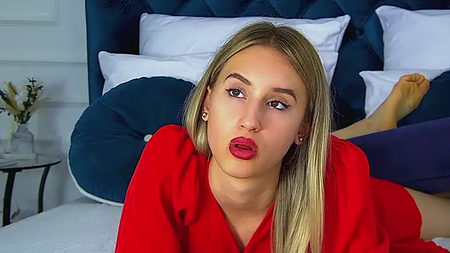 VictoriaHopsons online show from 10, 9, 2025