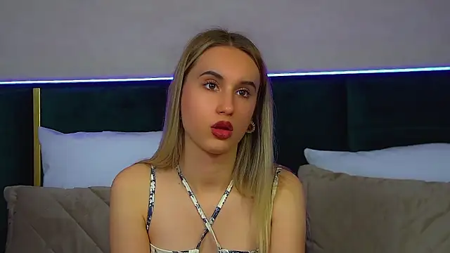 VictoriaHopsons online show from 24, 9, 2025