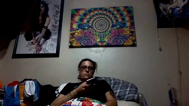 SparklesB1tch online show from 13, 10, 2025