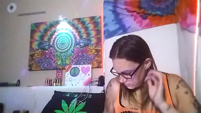 SparklesB1tch online show from 28, 4, 2026
