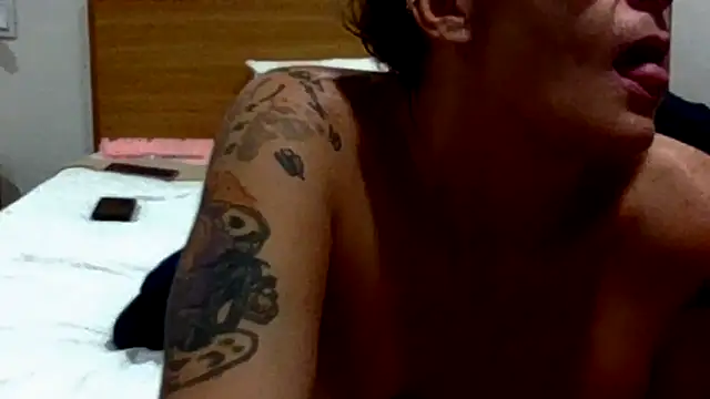 SparklesB1tch online show from 2, 10, 2025