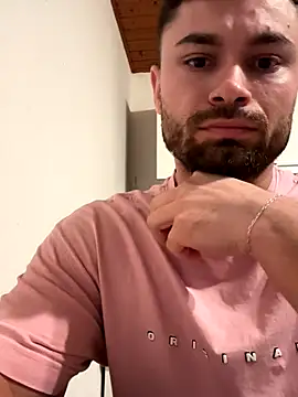 Snapshot of irimiea1729 chatting on 21, 10, 2025 irimiea1729 online show from 21, 10, 2025