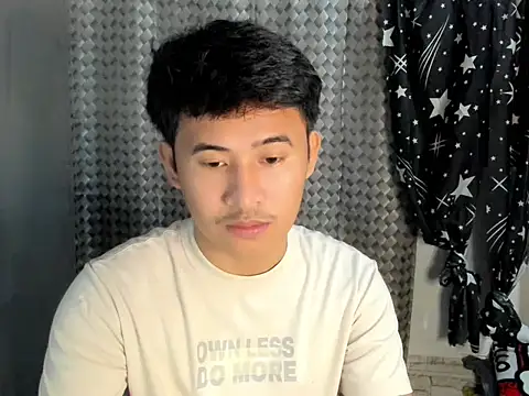 Snapshot of Adim-pinoy146 chatting on 4, 6, 2026 Adim-pinoy146 online show from 4, 6, 2026