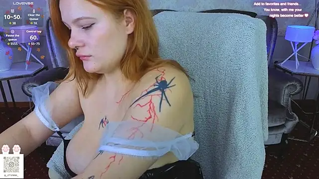 Clumsy Nana online show from 28, 10, 2025