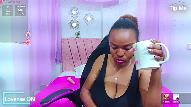 mia  thomson  online show from 5, 4, 2026