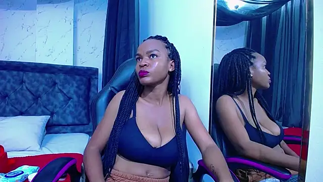 Snapshot of mia__thomson_ chatting on 28, 11, 2025 mia thomson online show from 28, 11, 2025