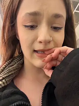 Snapshot of KittyQueeny chatting on 25, 10, 2025 KittyQueeny online show from 25, 10, 2025