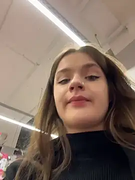 Snapshot of KittyQueeny chatting on 2, 10, 2025 KittyQueeny online show from 2, 10, 2025