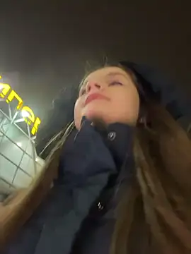 KittyQueeny online show from 4, 12, 2025