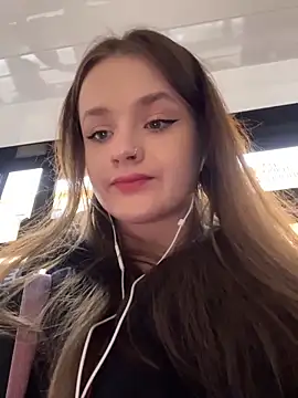 Snapshot of KittyQueeny chatting on 30, 9, 2025 KittyQueeny online show from 30, 9, 2025