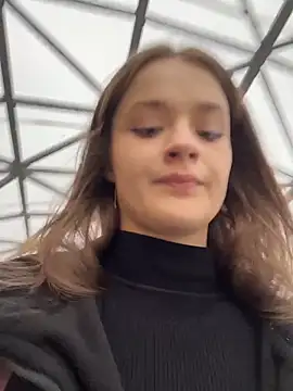 Snapshot of KittyQueeny chatting on 5, 10, 2025 KittyQueeny online show from 5, 10, 2025