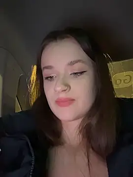 Snapshot of KittyQueeny chatting on 2, 12, 2025 KittyQueeny online show from 2, 12, 2025