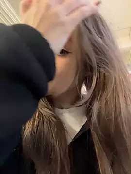 Snapshot of KittyQueeny chatting on 14, 10, 2025 KittyQueeny online show from 14, 10, 2025