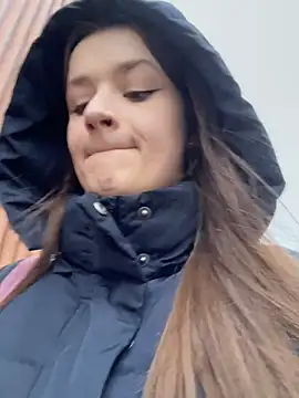 KittyQueeny online show from 17, 12, 2025