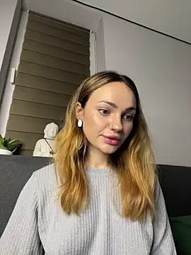 SaraLow online show from 5, 10, 2025