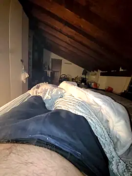 giova17cm online show from 24, 10, 2025