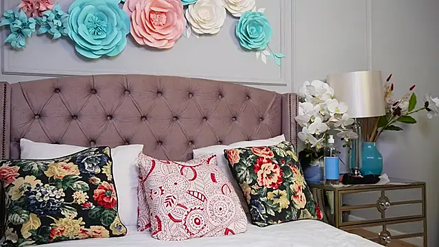 JenniferLovve online show from 4, 10, 2025