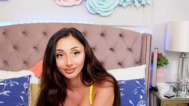 JenniferLovve online show from 15, 5, 2026
