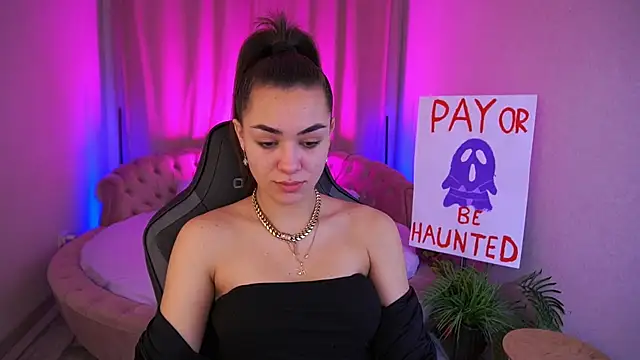 EricaSin online show from 2, 11, 2025