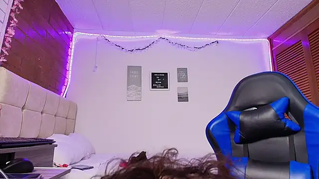 dulce mariaa    online show from 11, 9, 2025