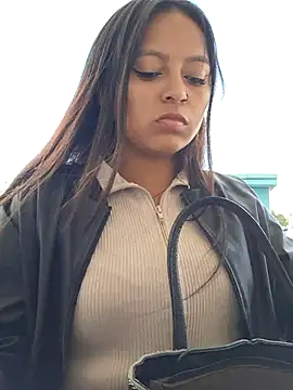 LunaHot 777 online show from 14, 10, 2025