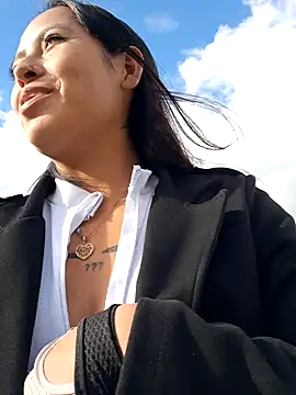 LunaHot 777 online show from 8, 10, 2025