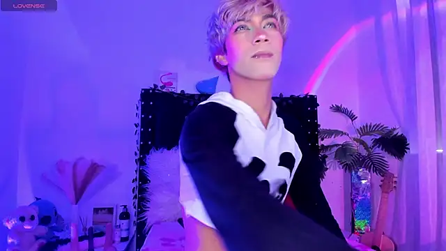 Cooperrosscute233 online show from 15, 1, 2026