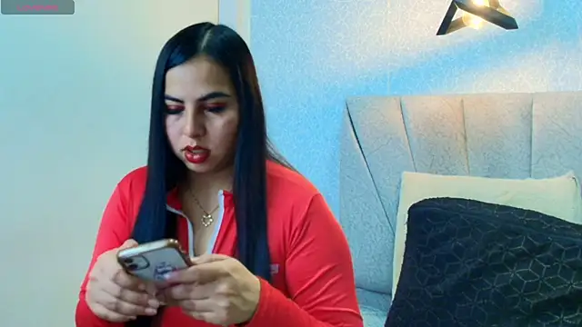 Aly Smith  online show from 7, 10, 2025