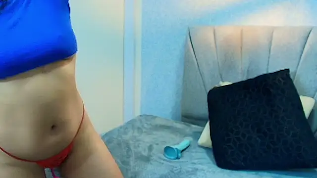 Aly Smith  online show from 28, 9, 2025