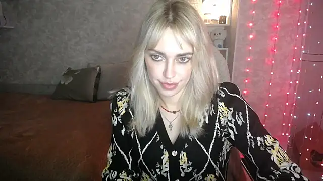 NickyAdamidi online show from 6, 10, 2025