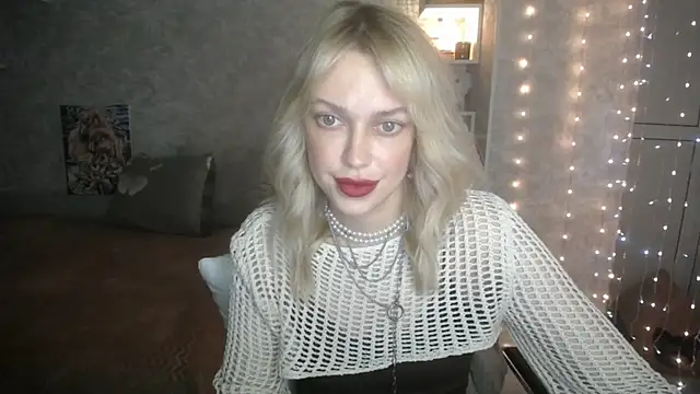 NickyAdamidi online show from 4, 10, 2025