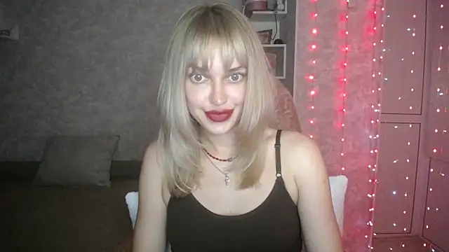 NickyAdamidi online show from 8, 9, 2025