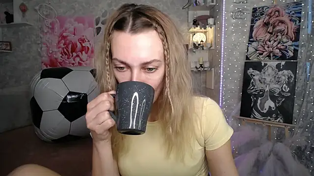 NickyAdamidi online show from 8, 7, 2026