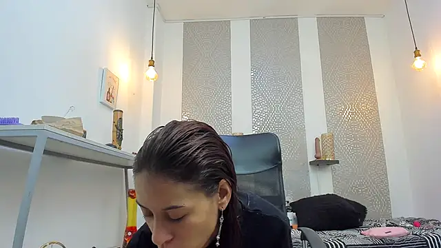 HannaHot 69 online show from 2, 10, 2025