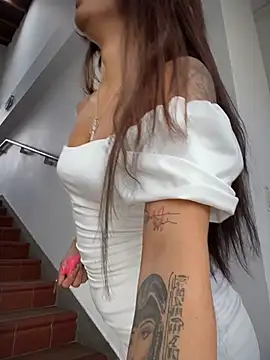 MystiqueXXX online show from 25, 5, 2026