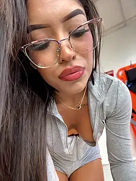 Snapshot of MystiqueXXX chatting on 6, 7, 2026 MystiqueXXX online show from 6, 7, 2026