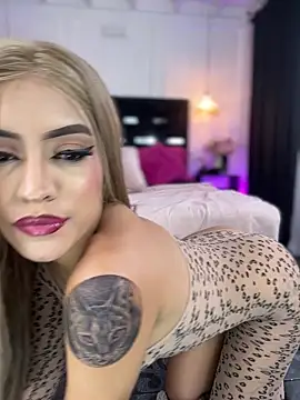 MystiqueXXX online show from 17, 10, 2025