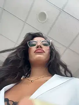 Snapshot of MystiqueXXX chatting on 8, 7, 2026 MystiqueXXX online show from 8, 7, 2026