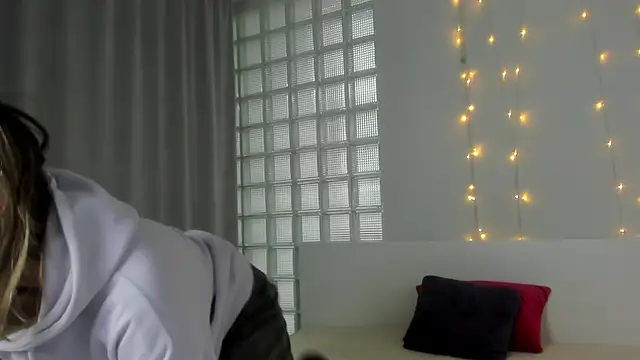 Sunny Sammy online show from 29, 11, 2025