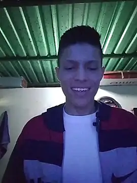 Snapshot of elinnki chatting on 20, 12, 2025 elinnki online show from 20, 12, 2025