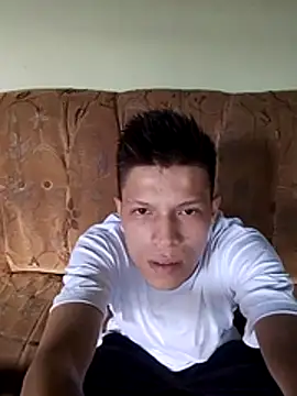 Snapshot of elinnki chatting on 25, 10, 2025 elinnki online show from 25, 10, 2025