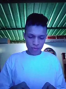 Snapshot of elinnki chatting on 15, 12, 2025 elinnki online show from 15, 12, 2025