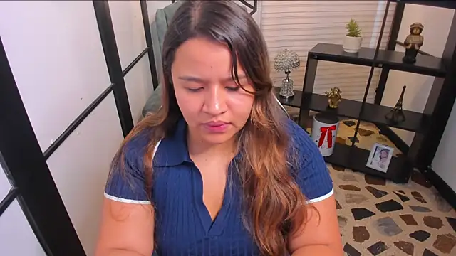 ElaBourn  online show from 18, 12, 2025