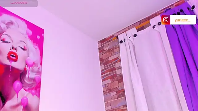 Brandy brown  online show from 11, 4, 2026