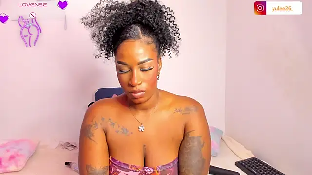 Brandy brown  online show from 19, 10, 2025