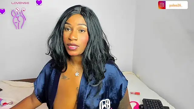 Brandy brown  online show from 13, 10, 2025