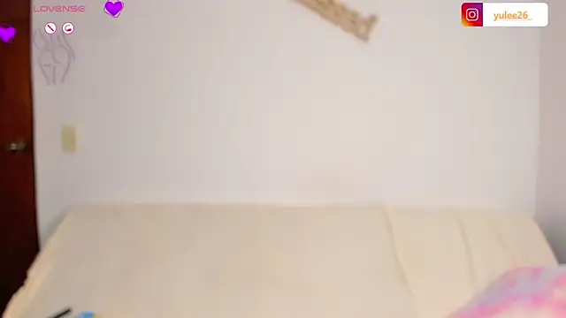 Brandy brown  online show from 10, 9, 2025