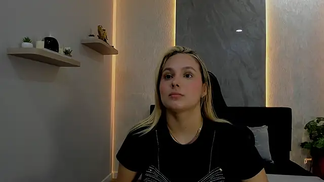 Emmaa white  online show from 20, 5, 2026