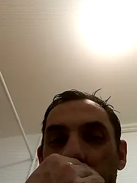 hotmen83 online show from 15, 1, 2026