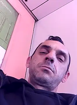 hotmen83 online show from 20, 3, 2026